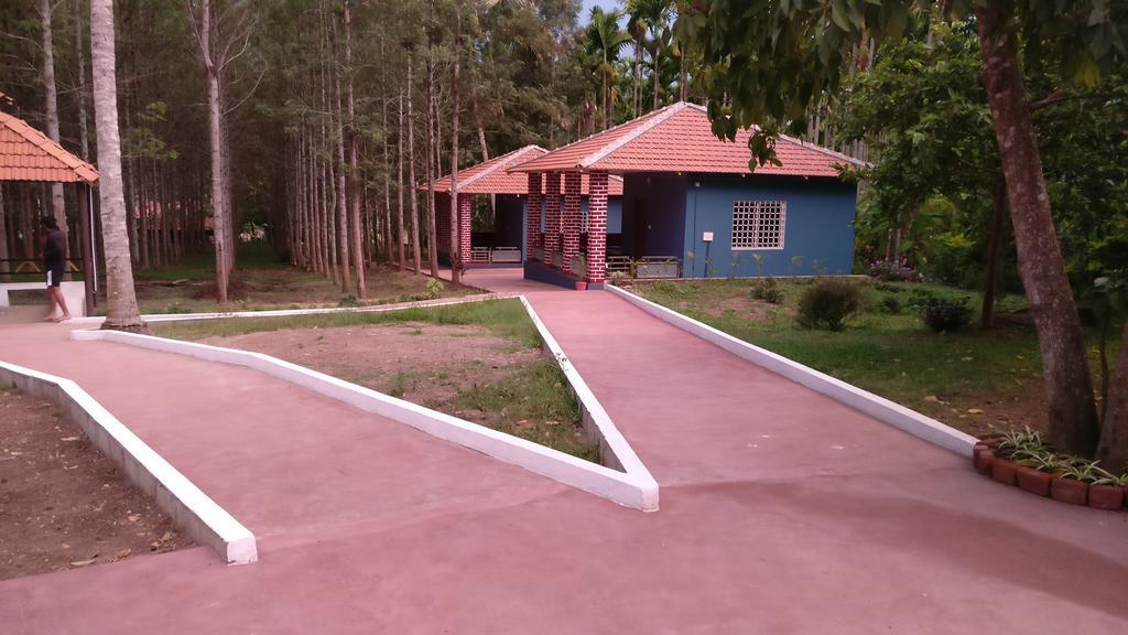 The Shades Holiday Homes Kushālnagar Eksteriør bilde